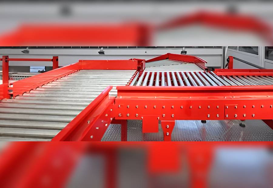 Heavy-duty roller supporting pallet load in warehouse